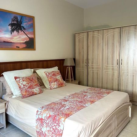 Blue Beryl Guest House Blue Bay Exterior photo